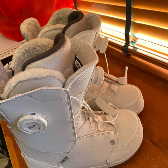 RIDE WOMEN'S HERA SNOWBOARD BOOTS 2024 size 7.5 - Picture 5 of 5